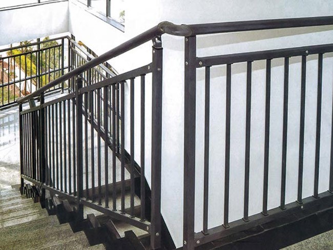 楼梯扶手