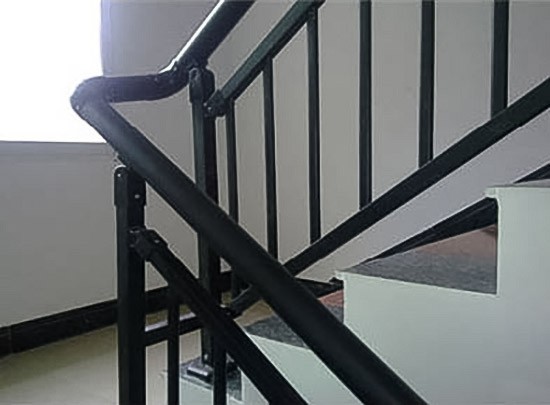 楼梯扶手